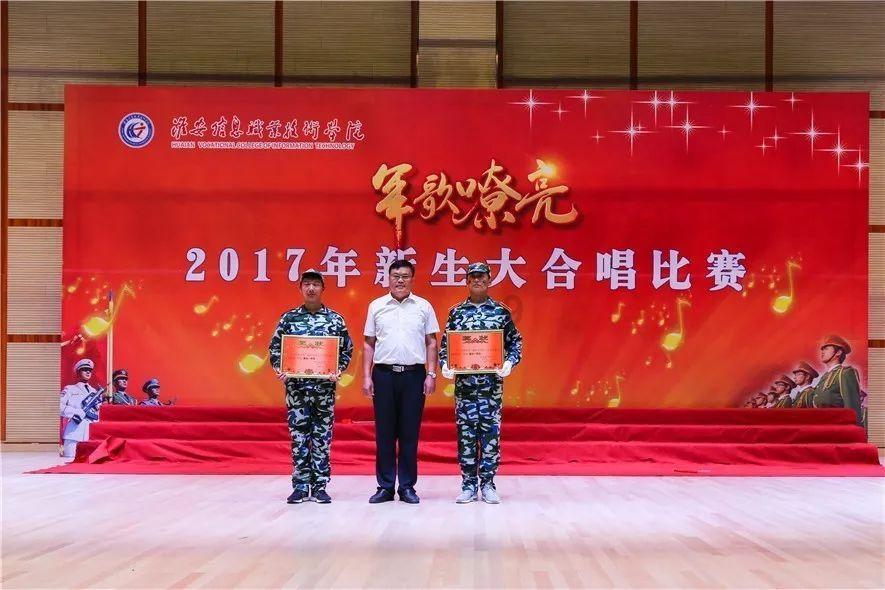 奇瑞风云T6实车现身，采用比较硬派的外观